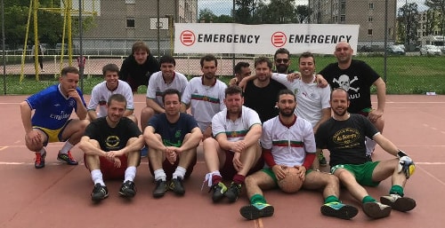 Stella Rossa Venezia e Ragamafa 99 un calcio alla guerra foto
